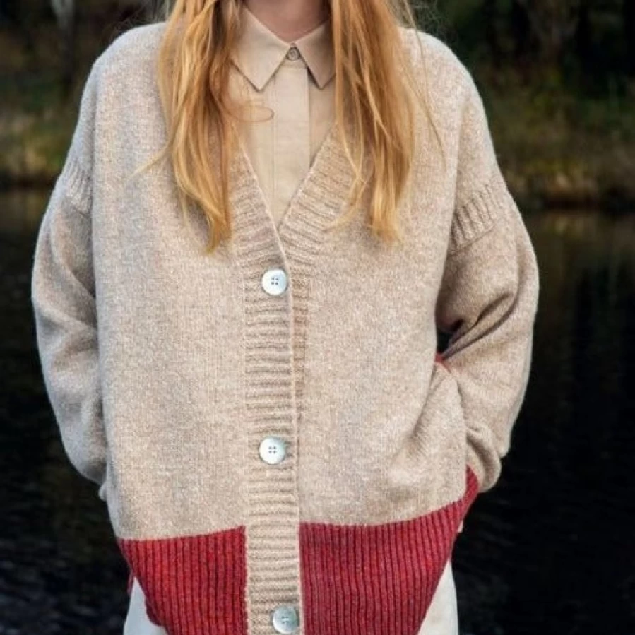 J. W. Hulme Co Women's Irelandseye Hawthorne Contrast Cardigan Sweater